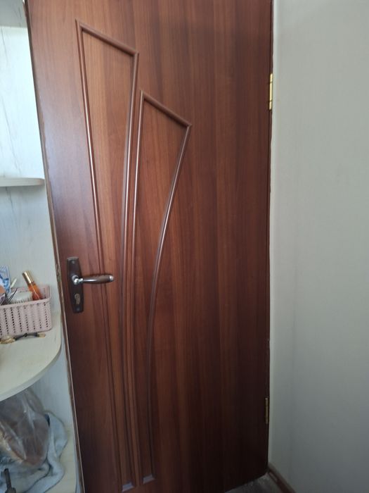 Двери межконатные