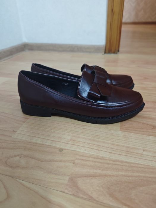 Продам женские лоферы