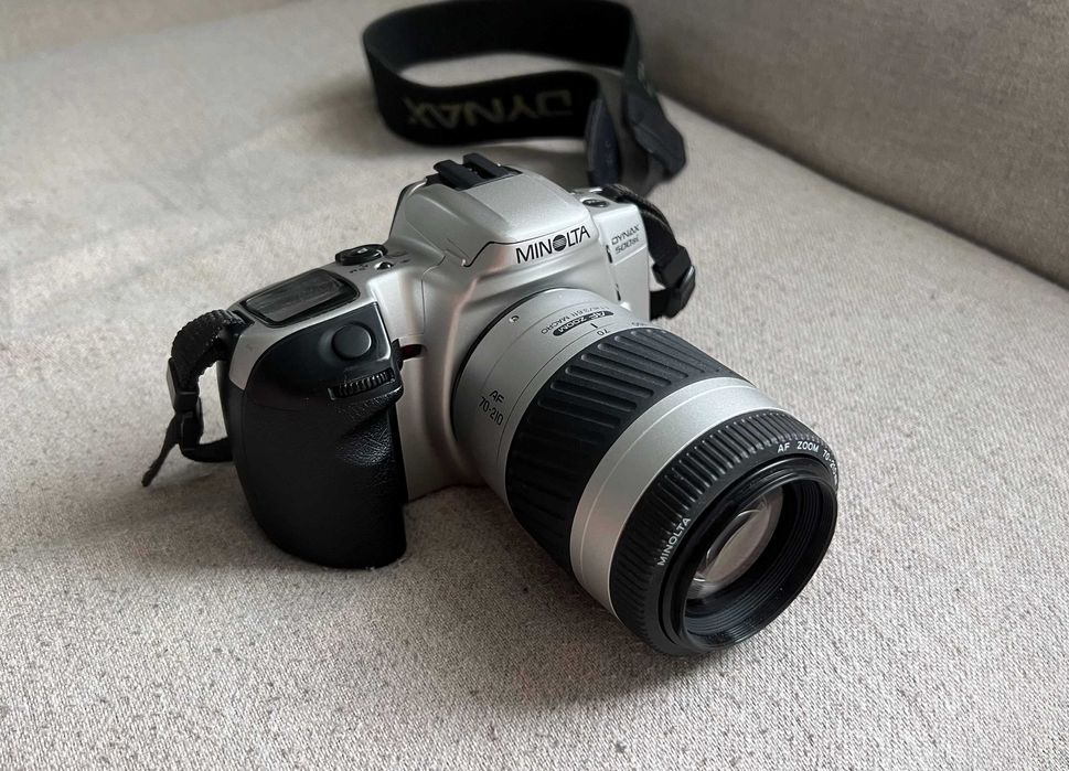 Minolta Dynax 500si + obiectiv Minolta AF Zoom 70–210mm f/4.5–5.6