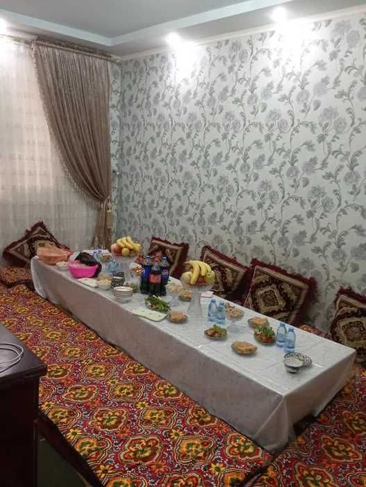 СРОЧНО Авиасозлар-4! Продается 2х-комнатная! Крестик 45м2!