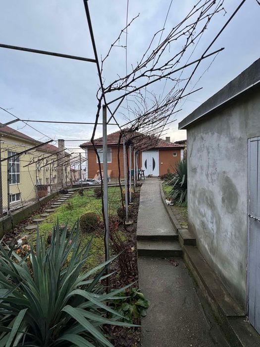 Продава се Къща в Тутракан - 78 кв.м за 850 €/кв.м - Снимка #1