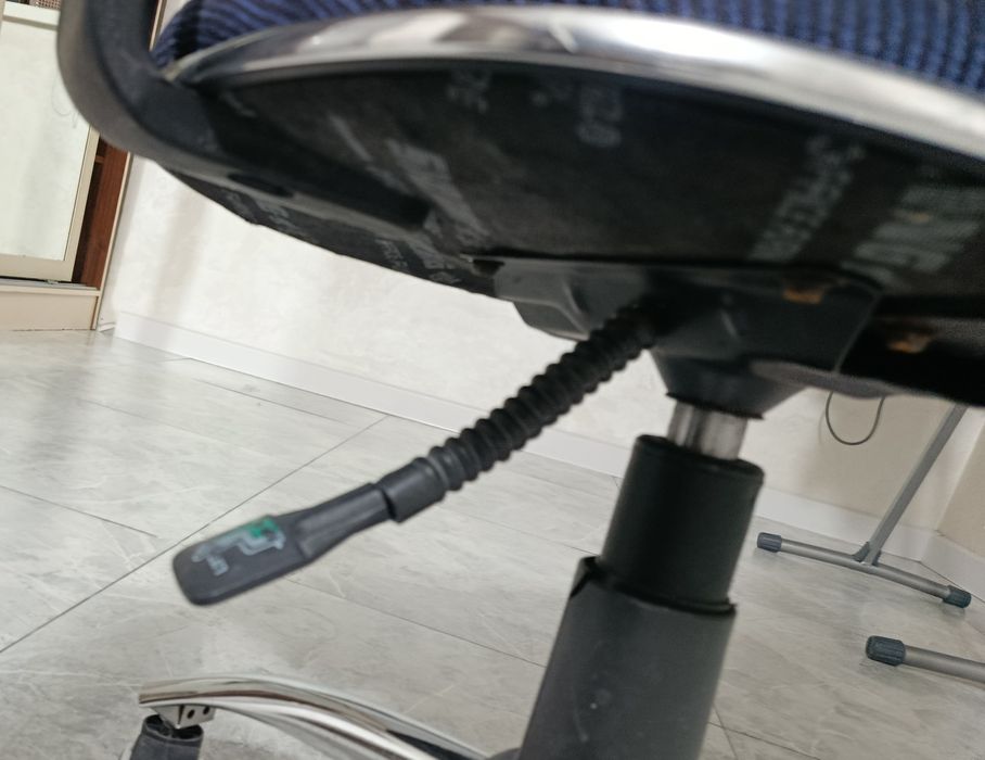 Кресло , синего цвета