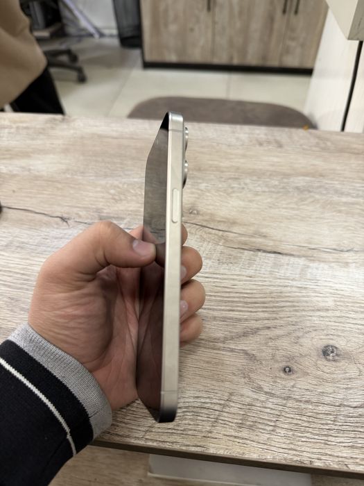 iphone 15 ProMax oq 256