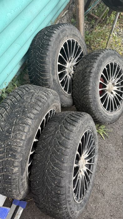 Продам диски с зимними шипами