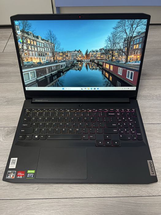 Laptop Lenovo ryzen 7 si RTX 3050