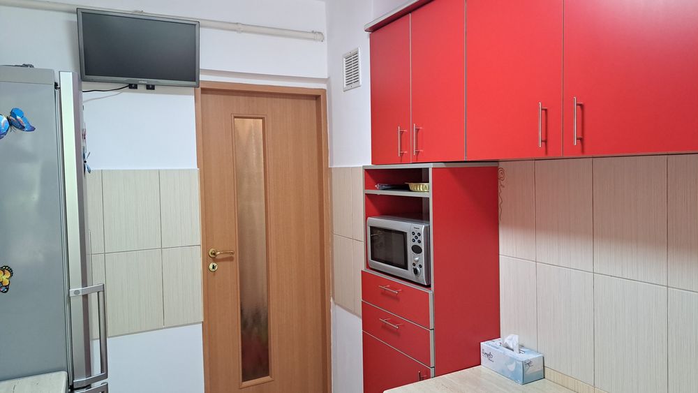 Închiriez apartament 2 camere