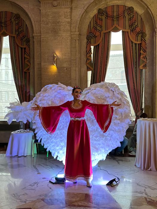 Сърце от щраусови пера за Сватба - под НАЕМ