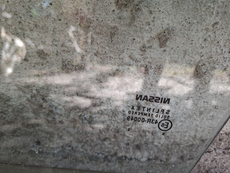 Странично стъкло Nissan Primera P12