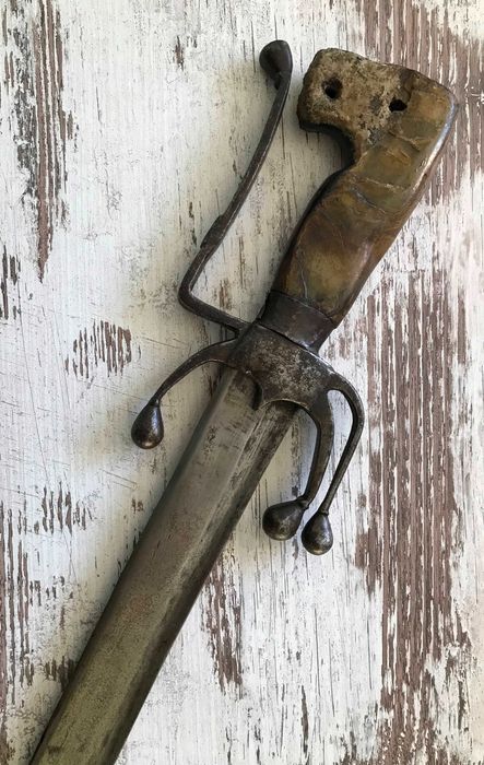 Пиратска сабя , нимча