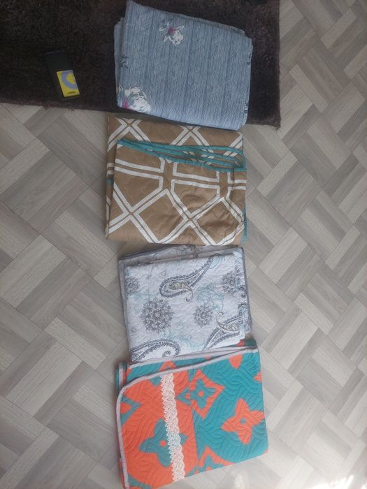 Покрывало для постели или дивана