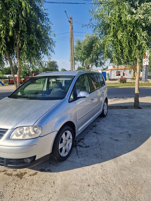 Vw touran 2.0 tdi 136 cp