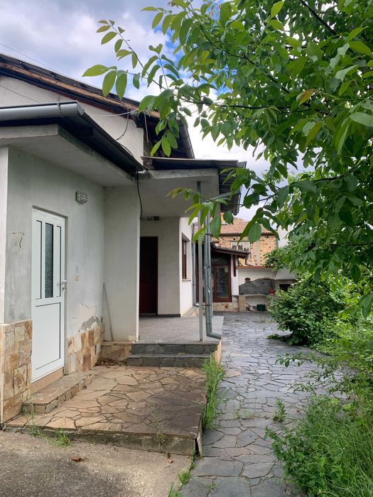 ИМОТ в близост до ЦЕНТЪРА на с. Васил Левски