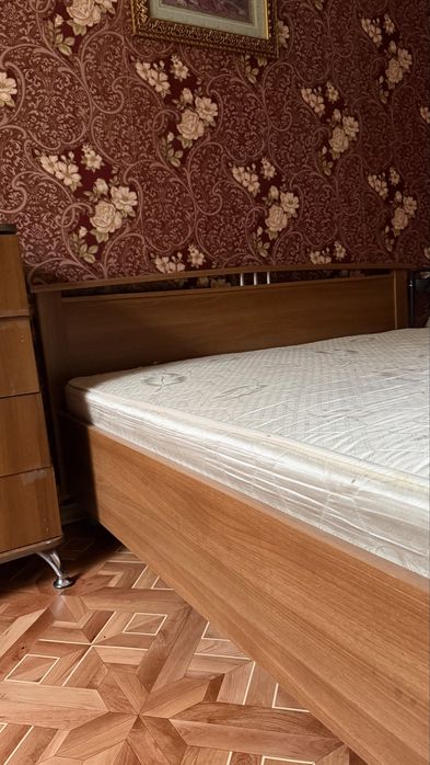 Продам 2хспальную кровать