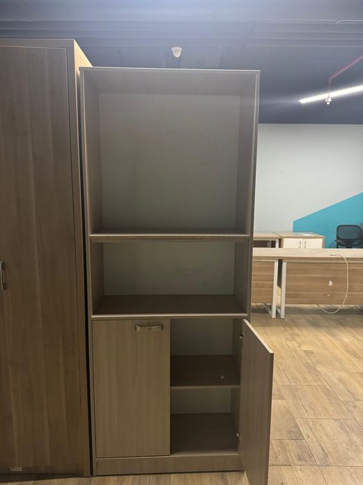 Продается офисная мебель