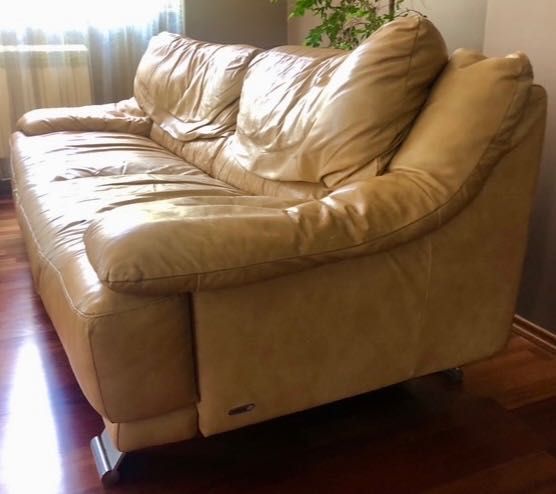 Кожен диван, италиански