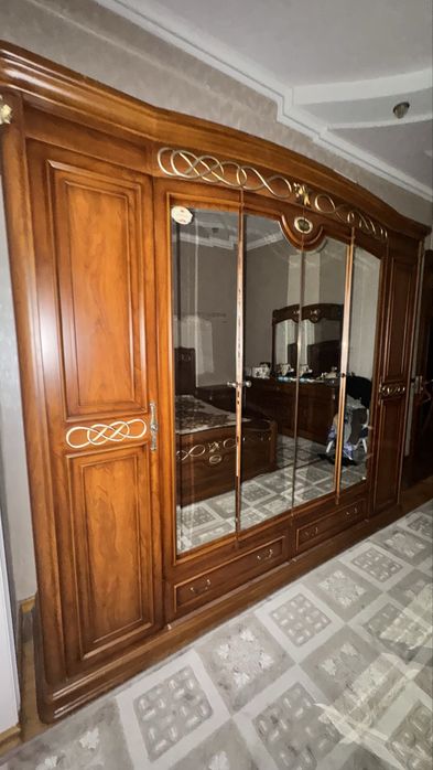 Спальная мебель в отличном состоянии