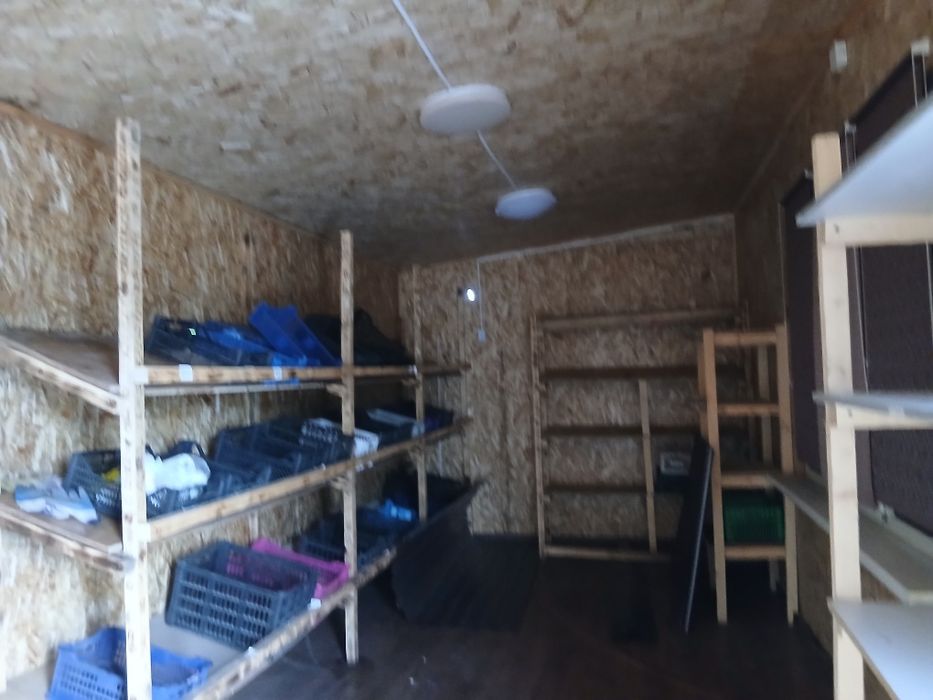 Продам овощной киоск