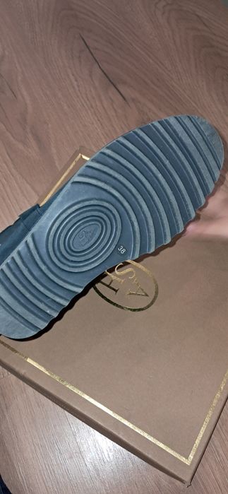 Ash угги на танкетке