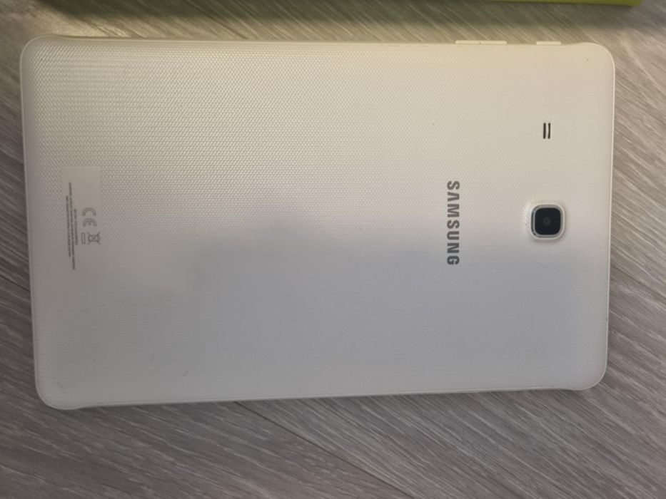 Tableta Samsung Galaxy Tab E T561 alba