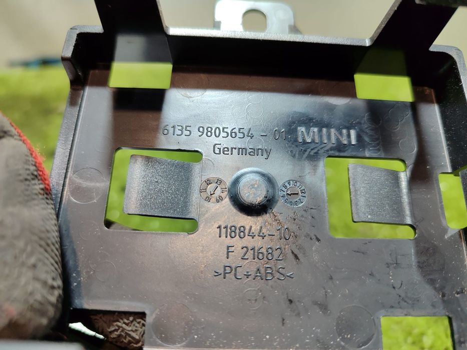 MODUL TRACTARE + SUPORT DE MODUL + MODUL COLOANA DIRECTIE ELECTRICA MINI COOPER S R56 LCI 2011 1.6 BENZINA 3 USI Hatchback / 2010-2013 / MINI COOPER D ALL4 Countryman R60 2010 1.6 DIESEL / HATCHBACK 2010-2016 / COD OEM 9221180 / 61359221180 / 55892110 / 6