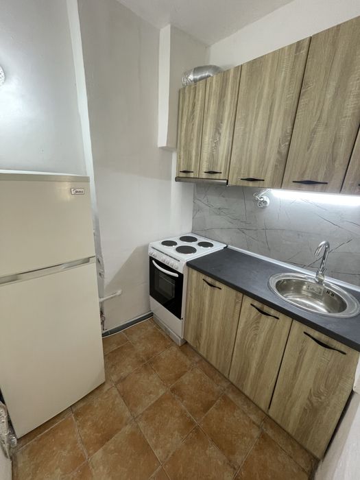 Дава се под наем Четиристаен апартамент в Асеновград - 67 кв.м за 321.3 € - Снимка #5