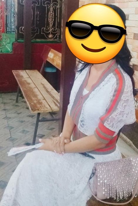 Платья вечерние и повседневные