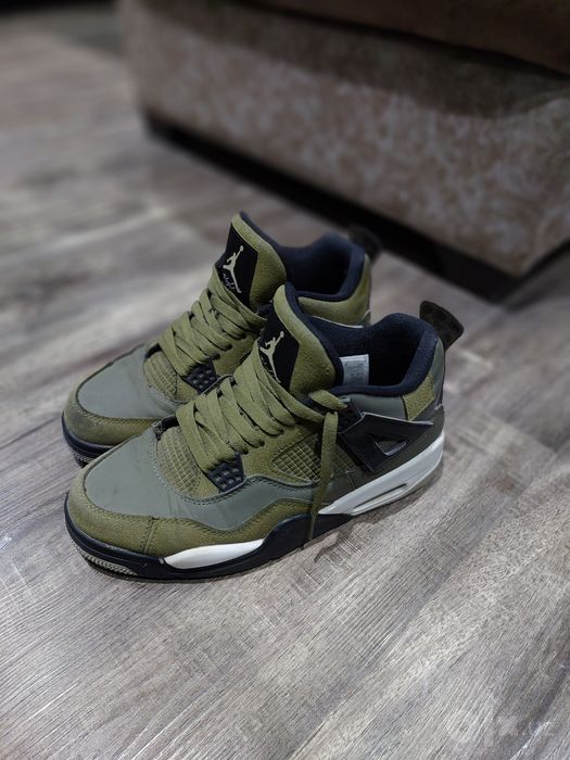 Nike Air Jordan 4 Olive