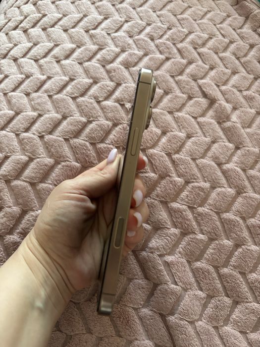 Продам айфон 16 про макс. Идеальный