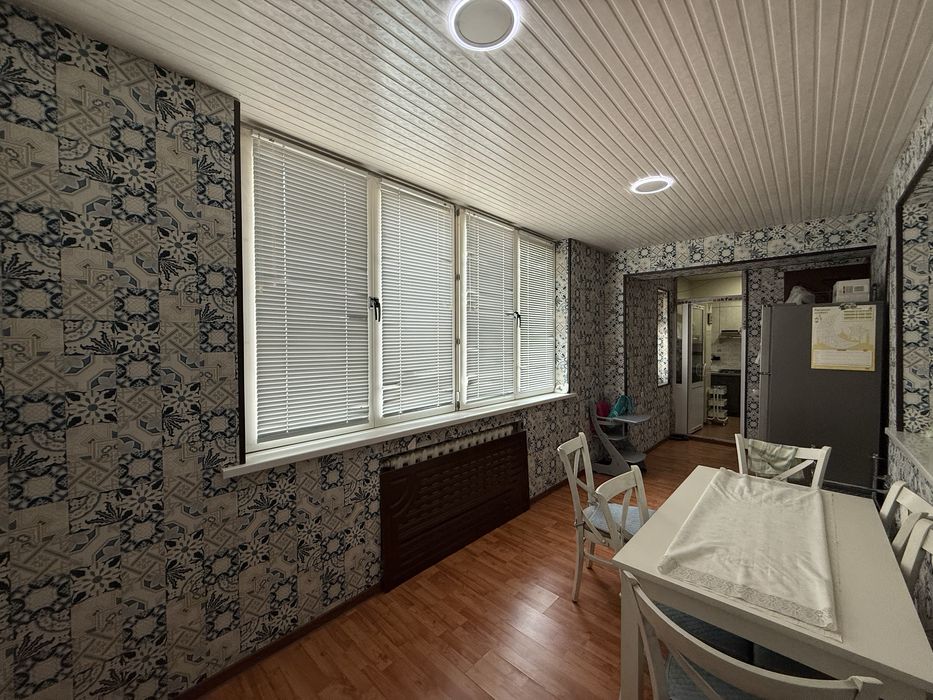 Кара-камиш 2/5, Мухбир, Банковский дом 3/3/4
