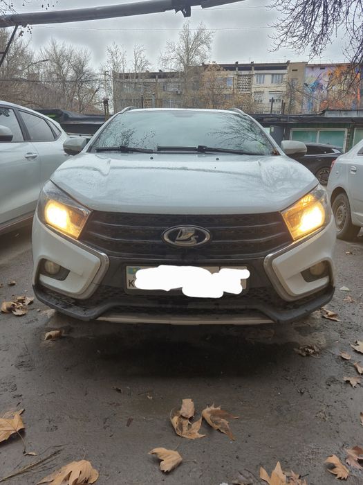 Продам Лада Веста СВ КРОСС