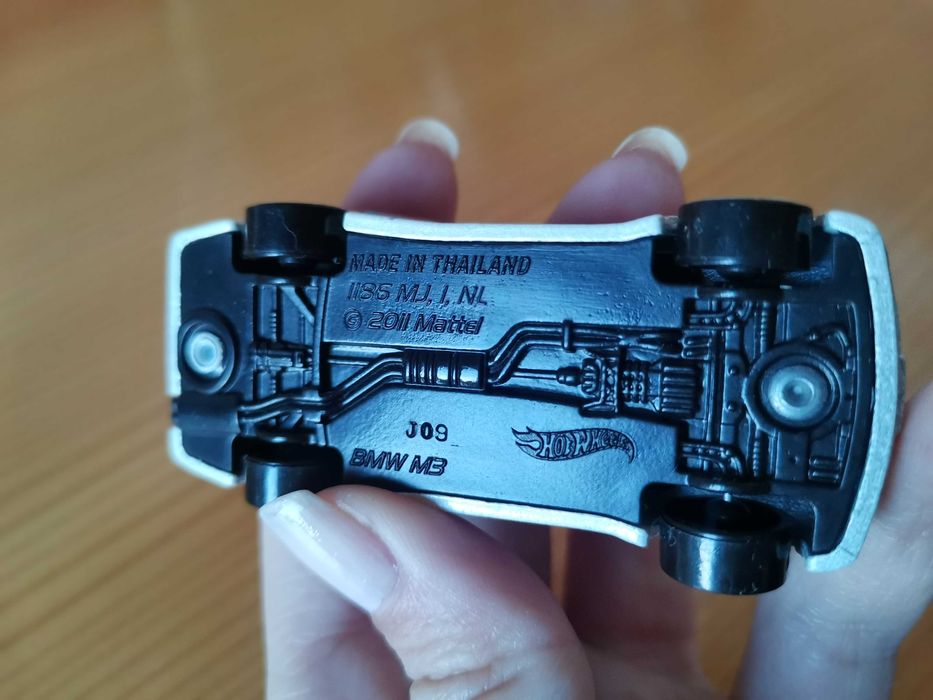 BMW E30 M3, 1:43, Hot wheels модел