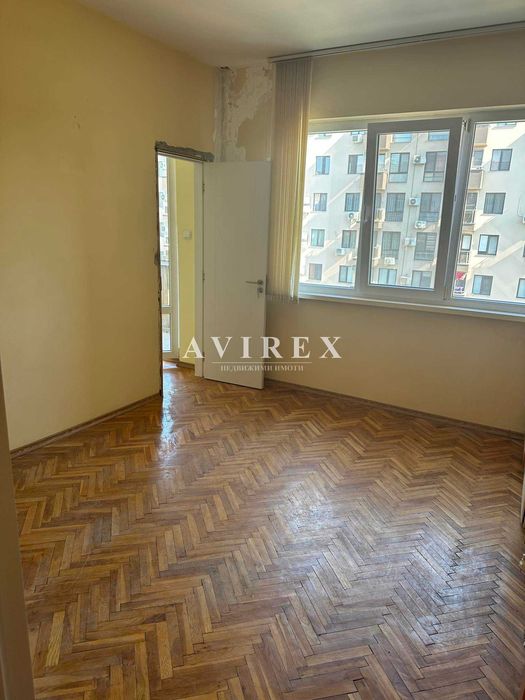 Продава се Тристаен апартамент в Пловдив, Кючук Париж - 86 кв.м за 1454 €/кв.м - Снимка #12