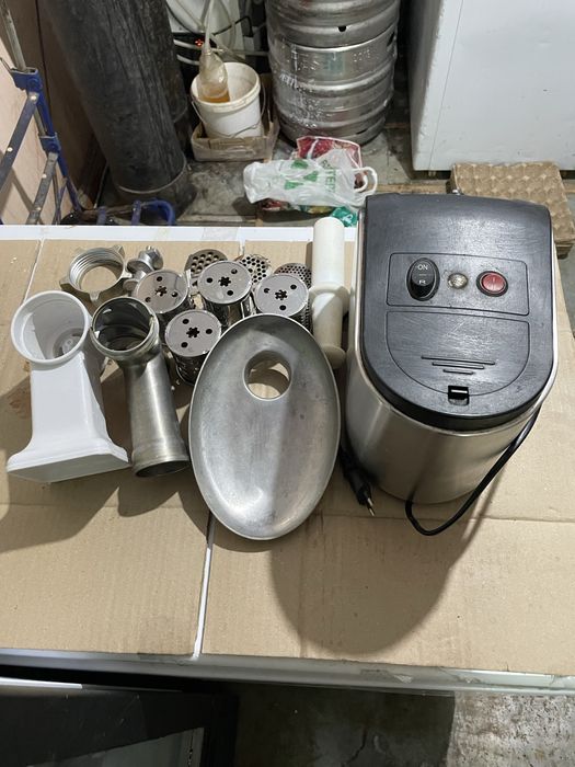 Электромясорубка