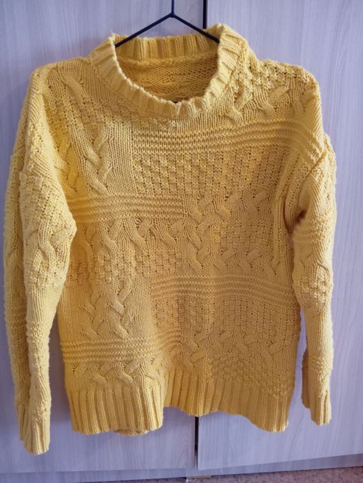 Продам женские одежды