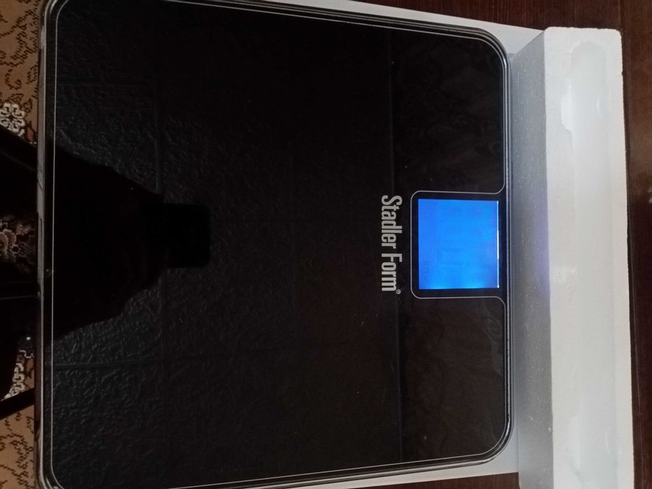 Напольные электронные весы "Scale Two"