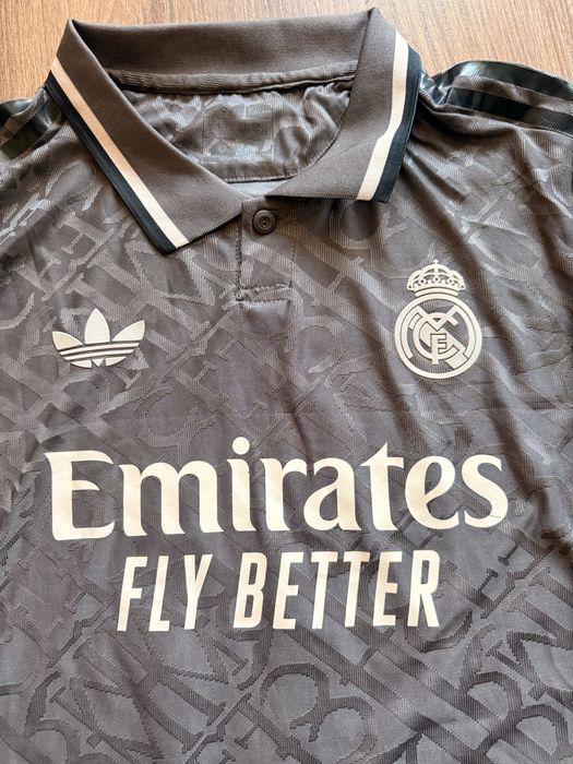Продавам футболна фоанелка  на Реал Мадрид  / Real Madrid  2024-2025 9 MBAPPE