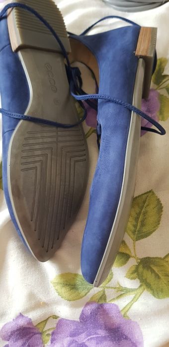 Pantofi ecco 38.