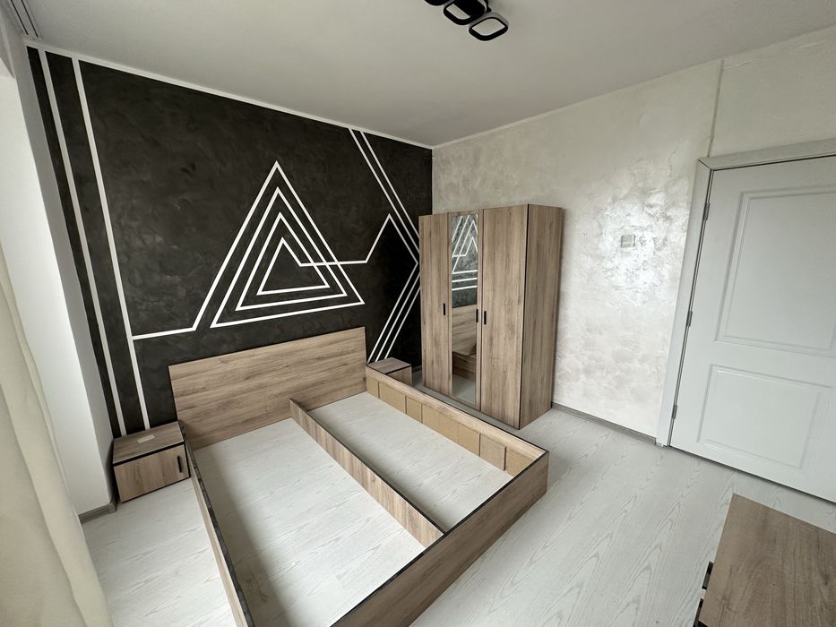 Apartament 2 camere decomandat etaj 8/8 micro 20/21 sens giratoriu hotel magnus bloc din 1981