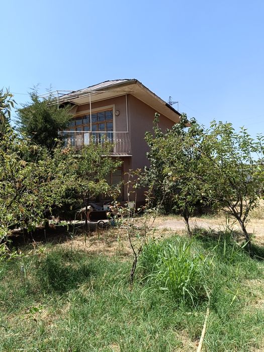 Продается дача на поселок Майский Кибрай 25 минут езды от Ташкент