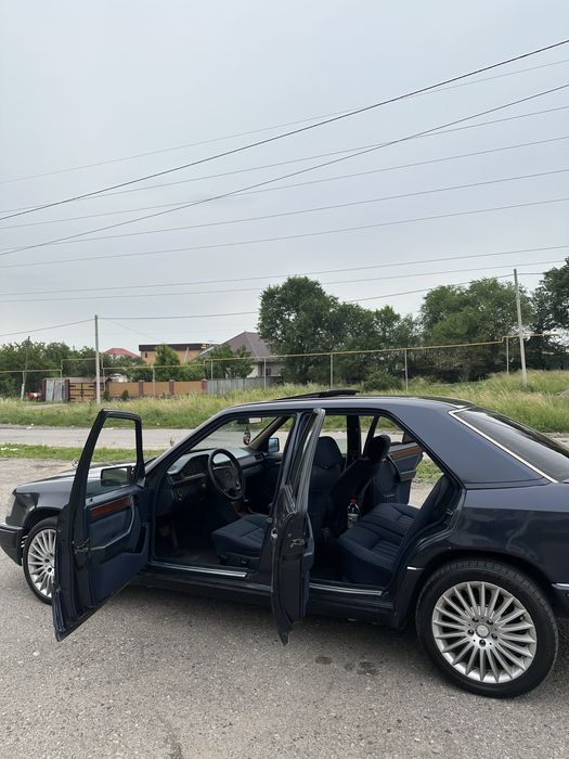 Продам Мерседес 124 Е280