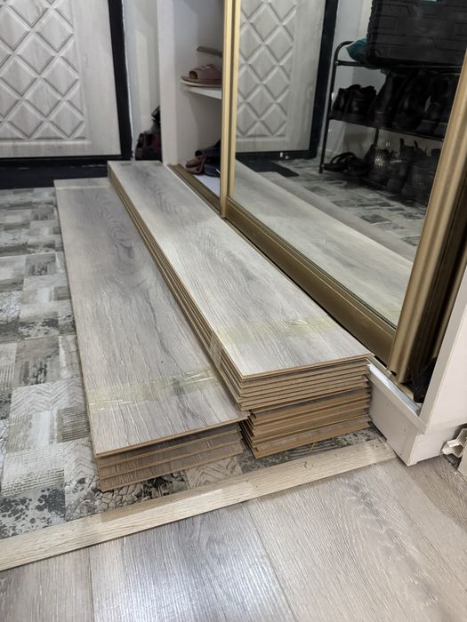 Продам б/у ламинат