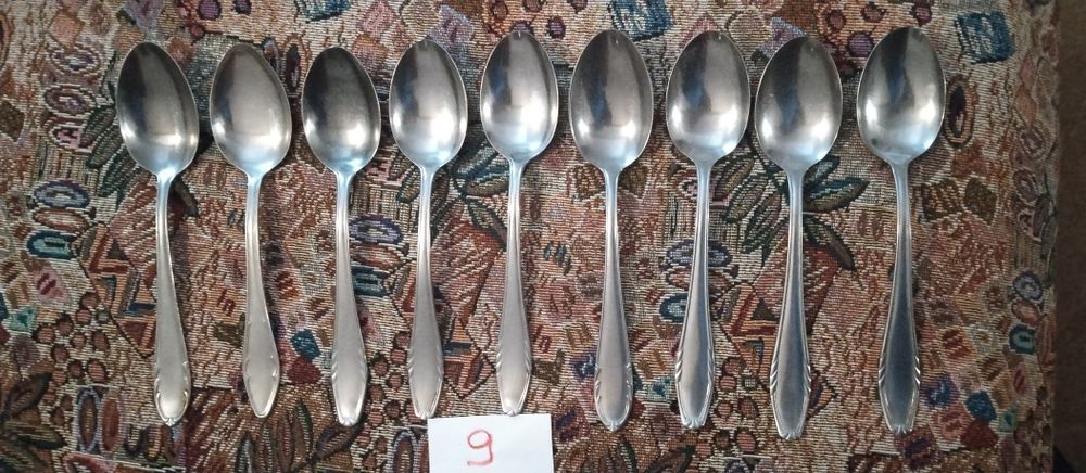 Лот 55 бр вилици, лъжици нови и запазени от времето от 1980г