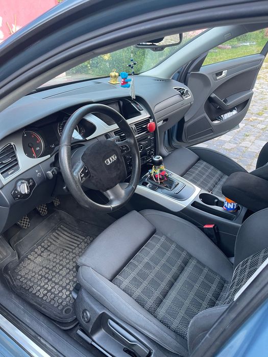 Vând Audi a4 b8 2011