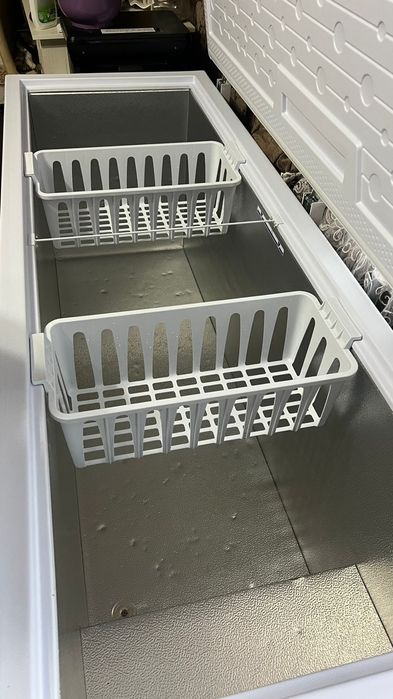 Срочно продам морозильную камеру