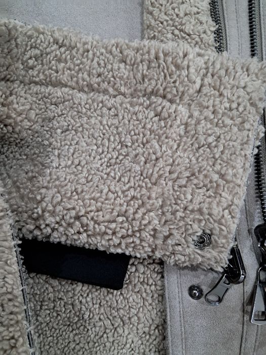 Зимняя одежда . Дубленка