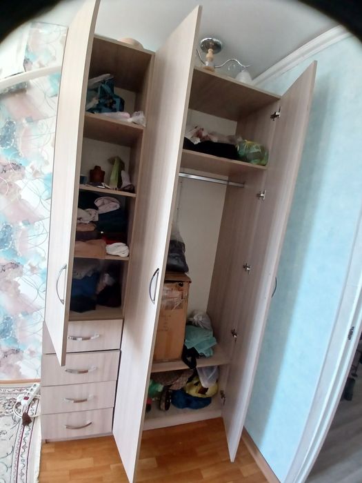 Сатылады шкаф кіре беріс ,ұзындығы 120 см