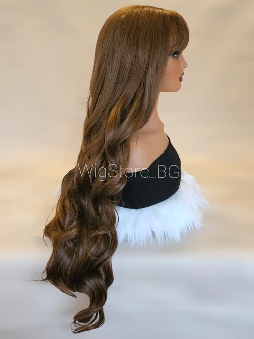Дълга кафява перука с бретон на къдрици светло кестенява