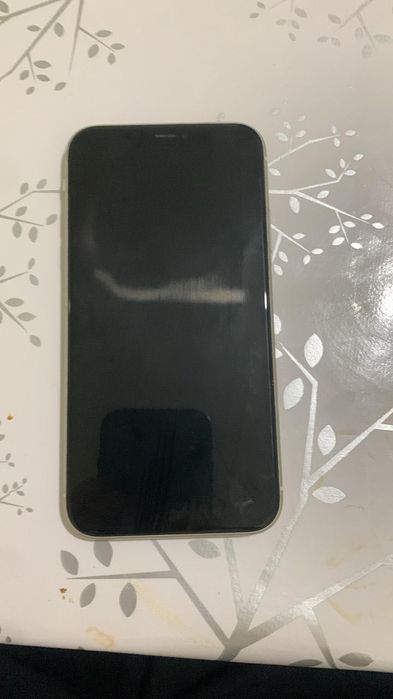 СРОЧНА САТАМ!! Айфон Хr, Айфон 11