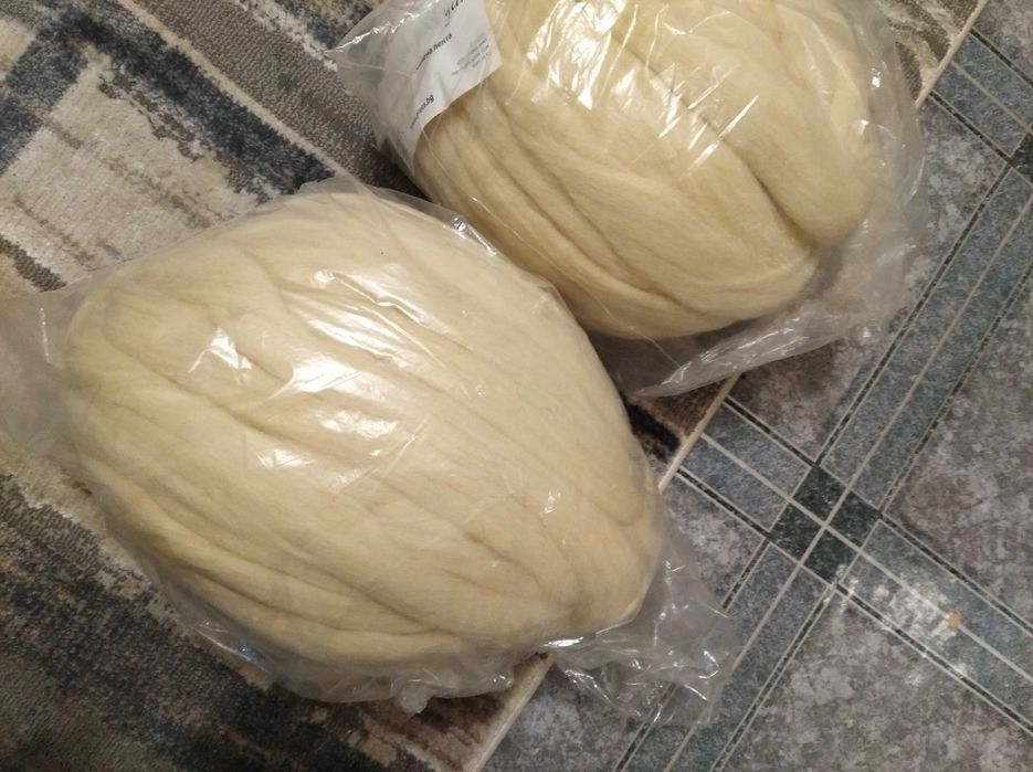 Продавам натурална вълнена лента 100%