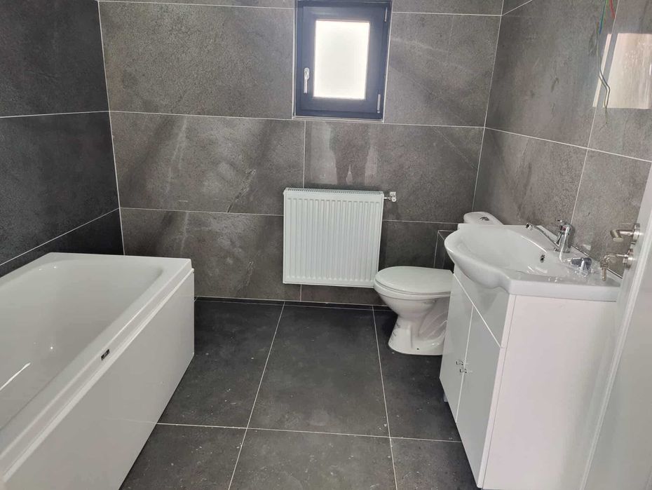 Casă P+E Valea Lupului - 3 dormitoare, 2 băi, teren 450 mp, stradă asf